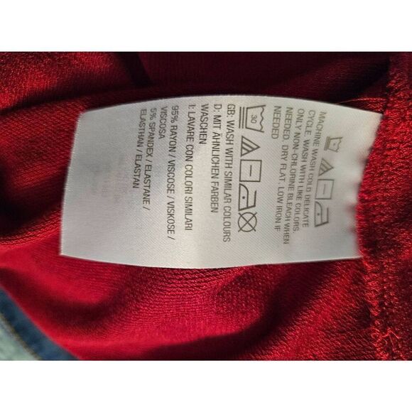 Susan Graver Weekend red turtleneck top. Size 4X. - Picture 6 of 6